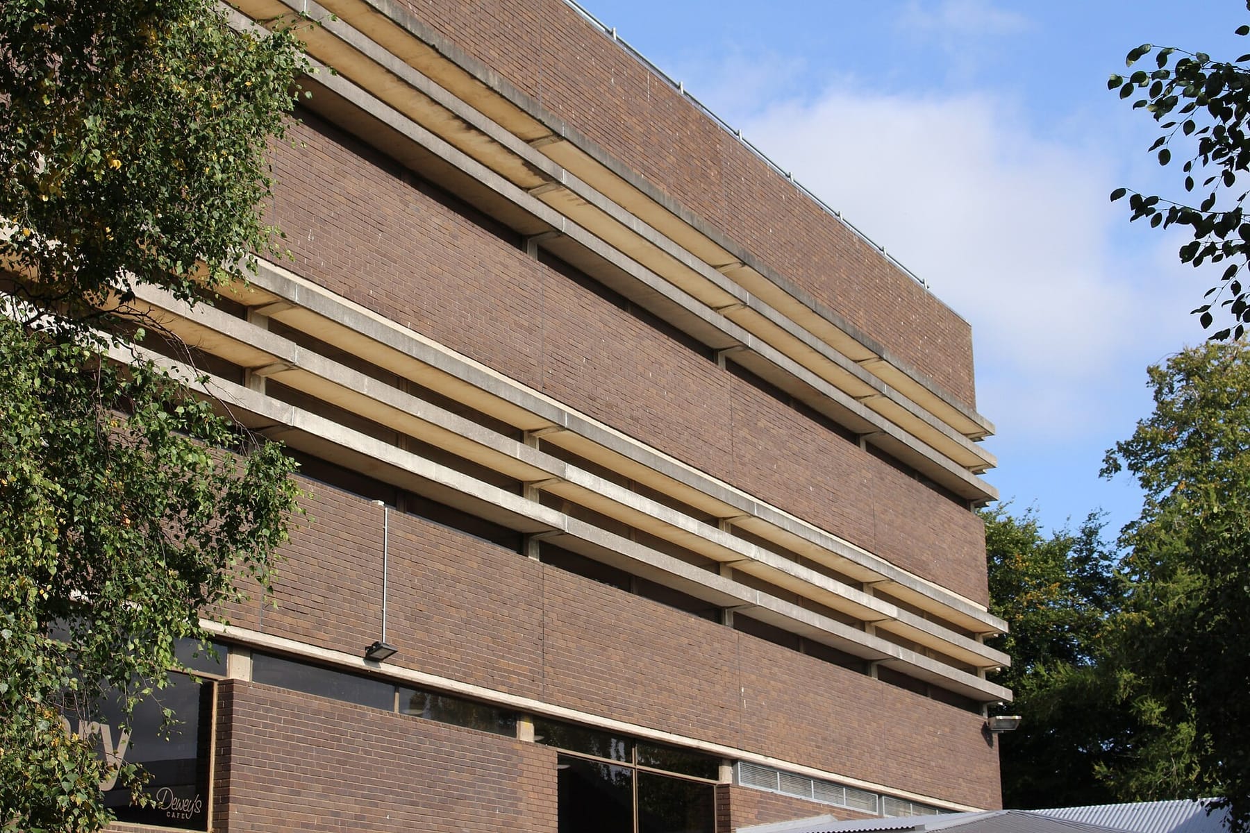 Cameron Smail Library - geograph.org.uk - 5616648 (photograph from the Wikimedia Commons category Heriot-Watt University)