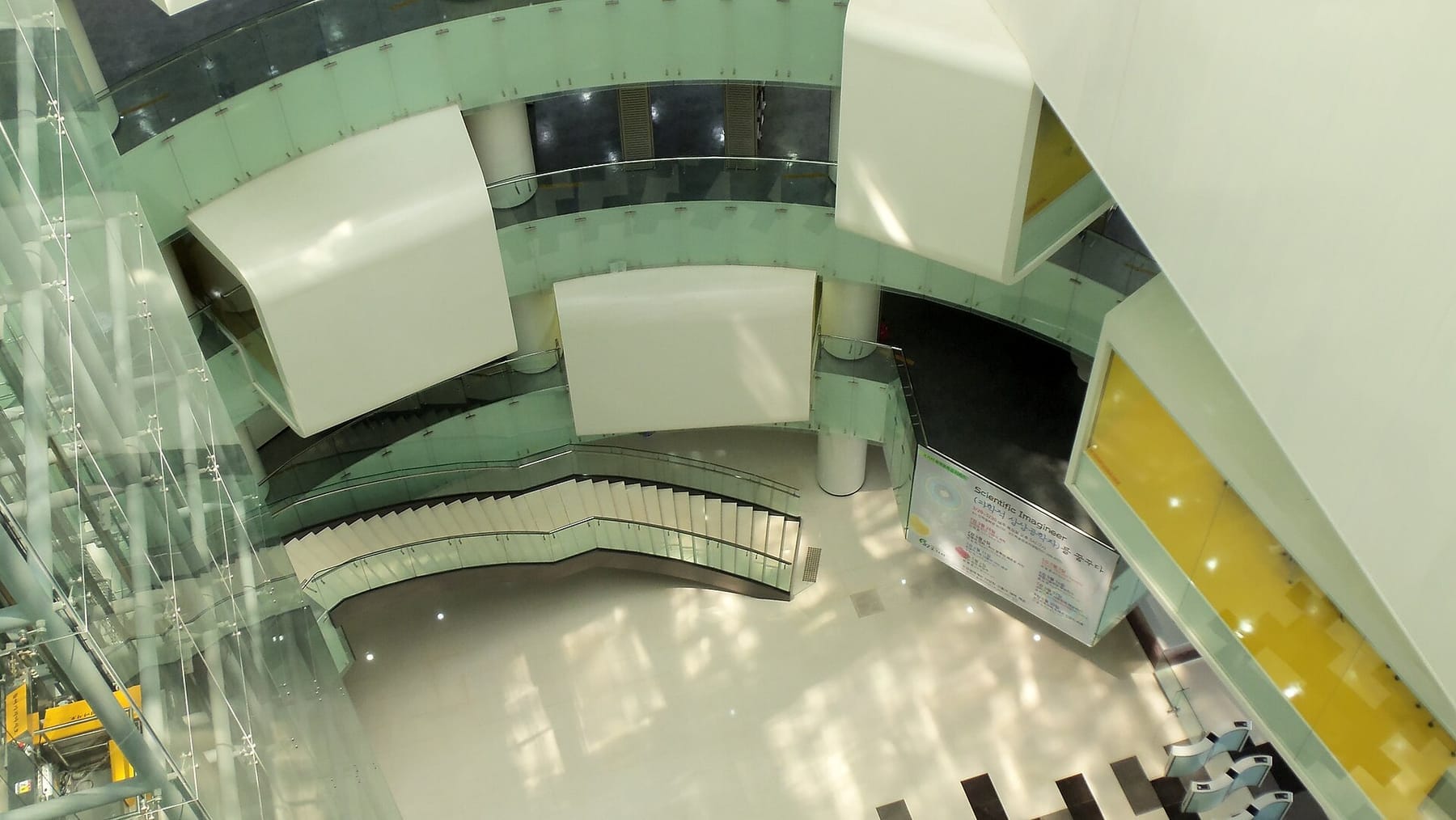 Inside Samsung Library (photograph from the Wikimedia Commons category Sungkyunkwan University)