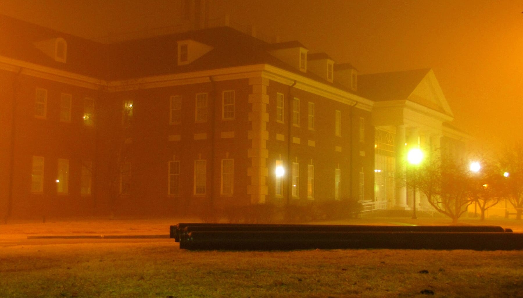 Library-tennessee-tech-tn1 (photograph from the Wikimedia Commons category Tennessee Technological University)